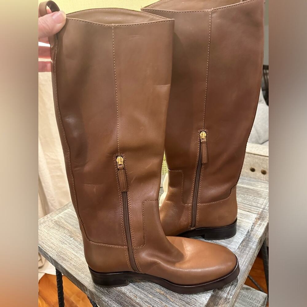 Tory Burch LOGO-EMBOSSED TALL LEATHER BOOTS - Picture 6 of 14